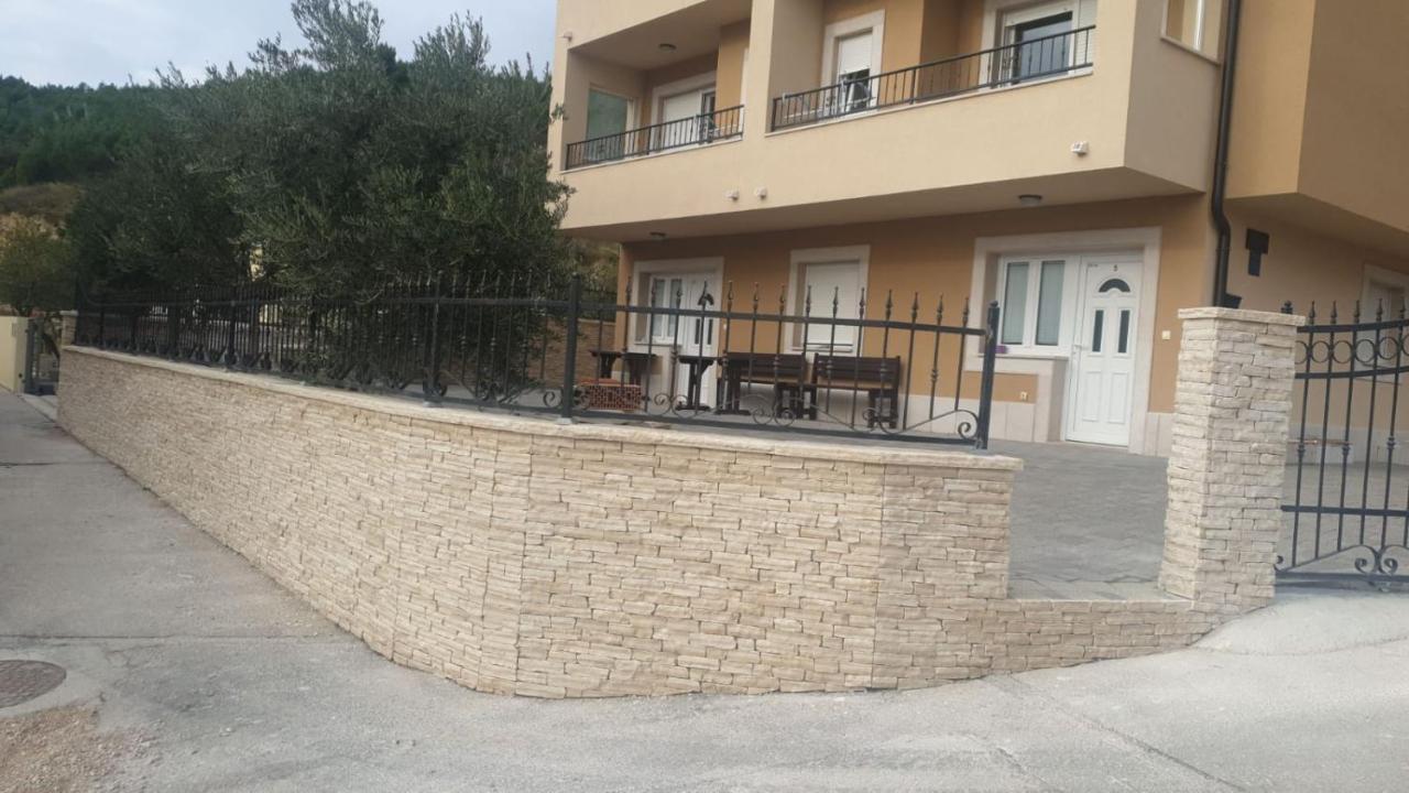 Ferdo 2 Apartment Makarska Exterior photo