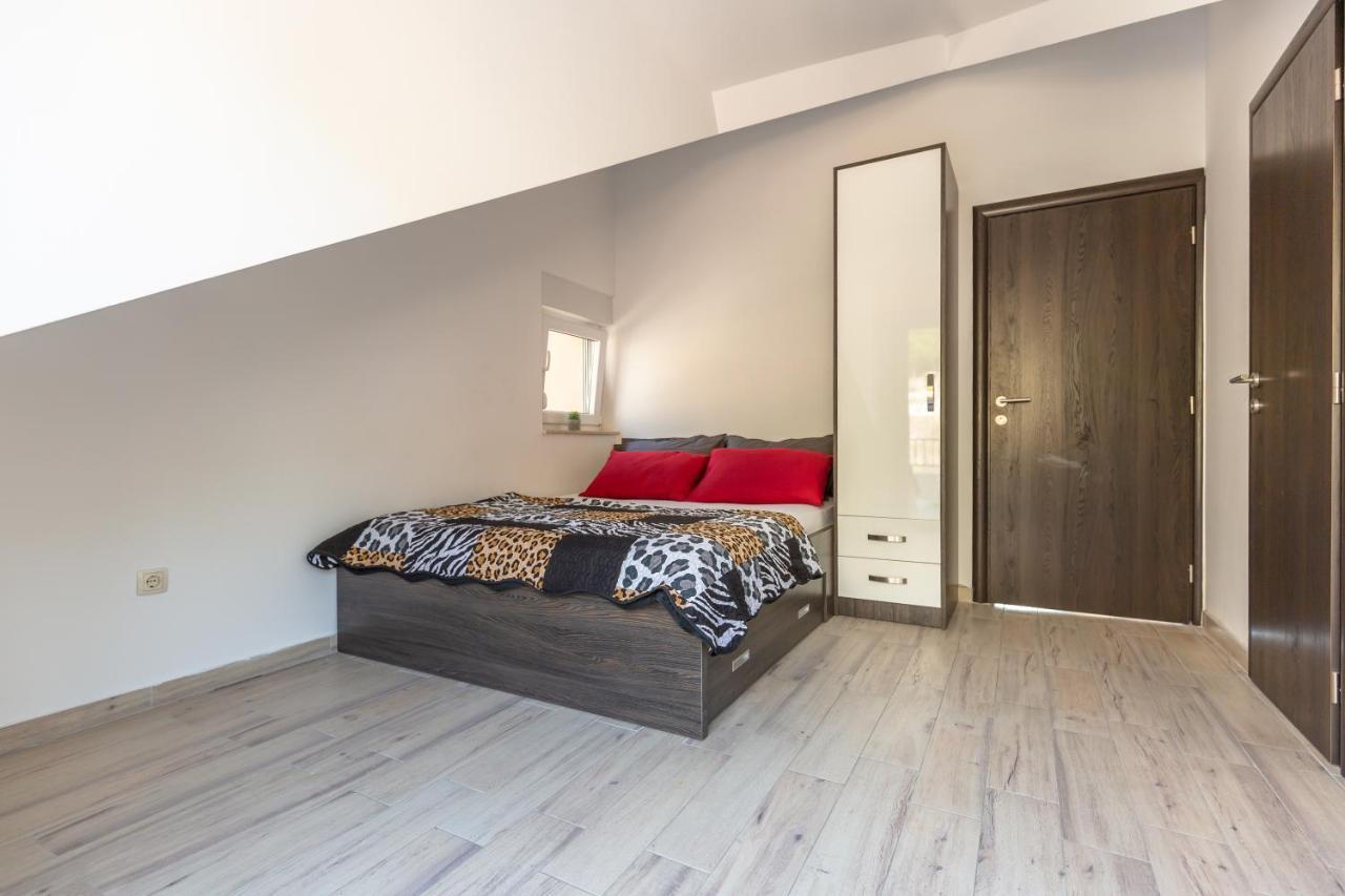 Ferdo 2 Apartment Makarska Exterior photo